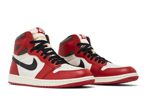 Tênis Air Jordan 1 High Chicago Lost and Found Vermelho