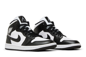 Tênis Air Jordan 1 Mid Panda Preto e Branco