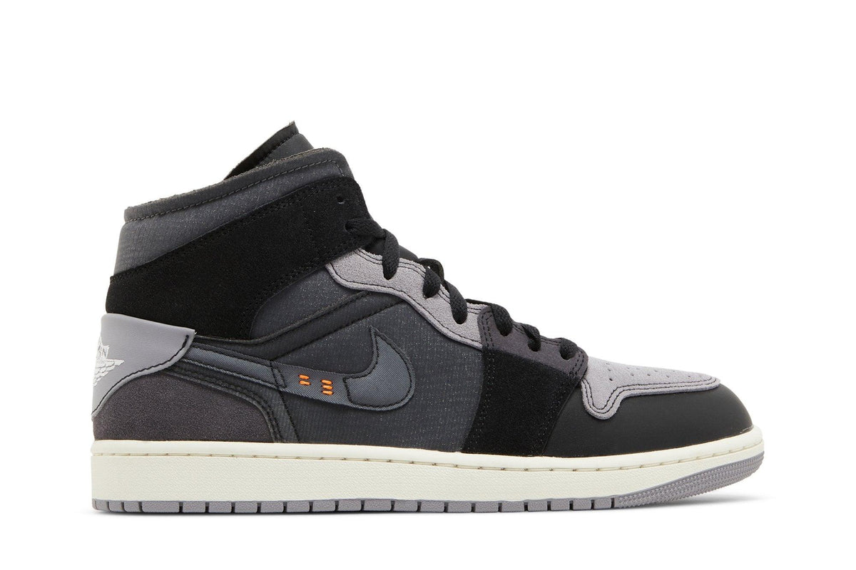 Tênis Air Jordan 1 Mid SE Craft Inside Out Black Preto