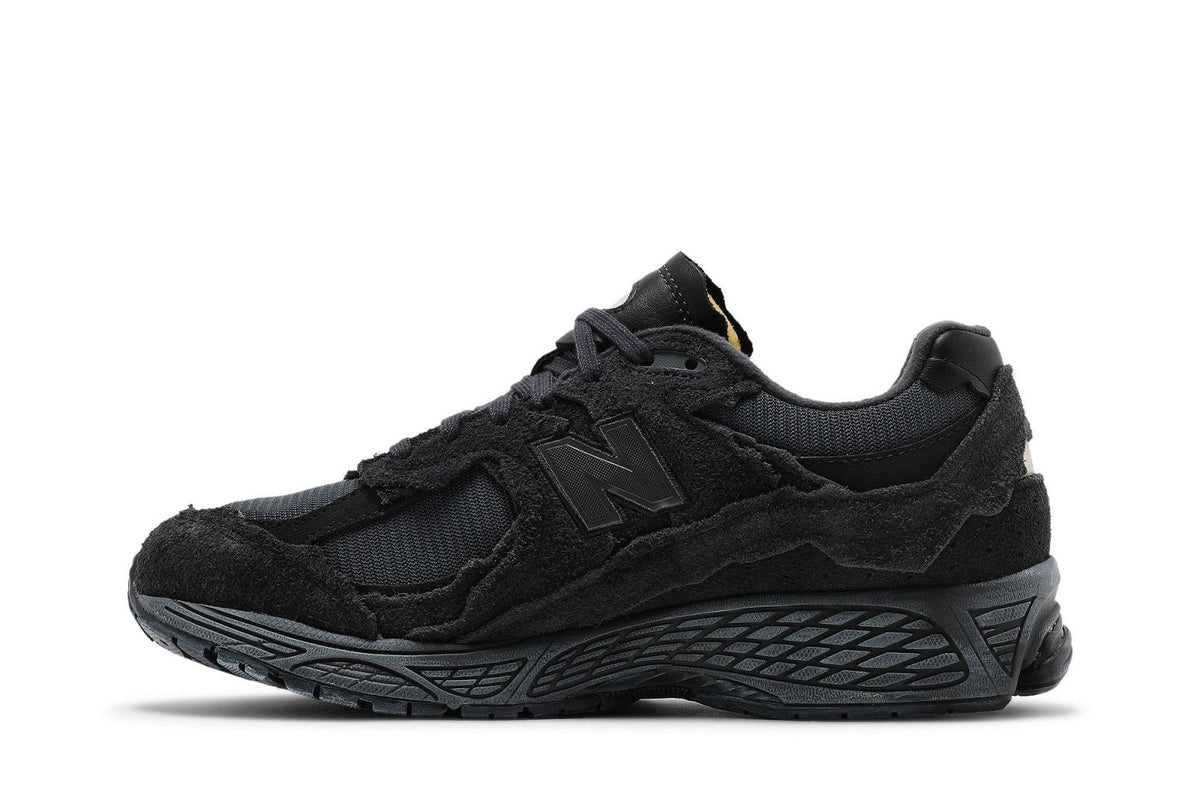 Tênis New Balance 2002R Protection Pack Phantom Cinza Camurça Mesh Preto
