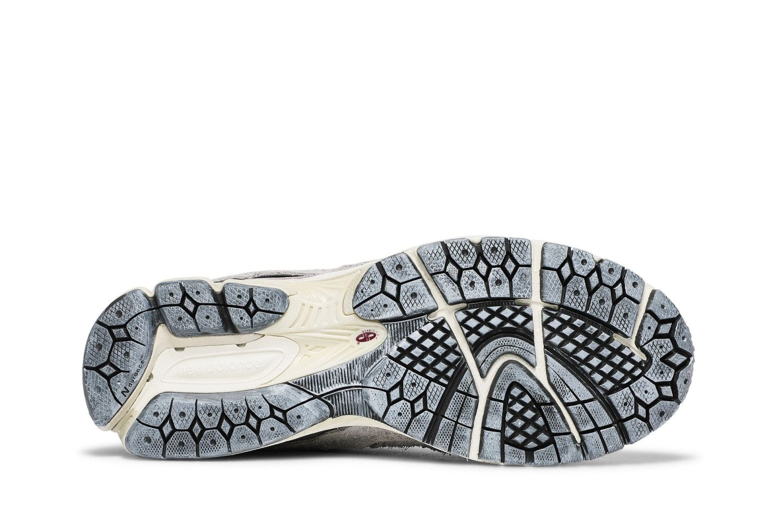 Tênis New Balance 2002R Protection Pack Rain Cloud Suede Mesh Cinza