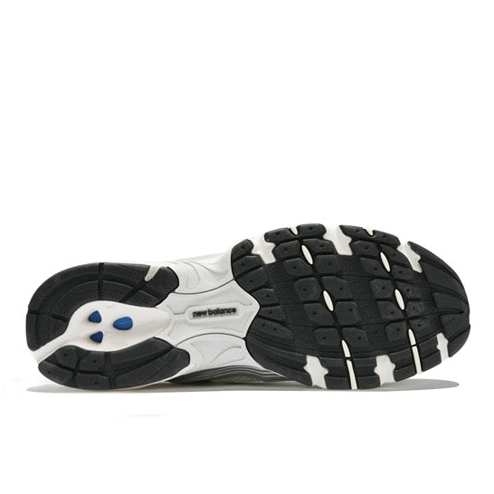 Tênis New Balance 530 Silver Black Cinza