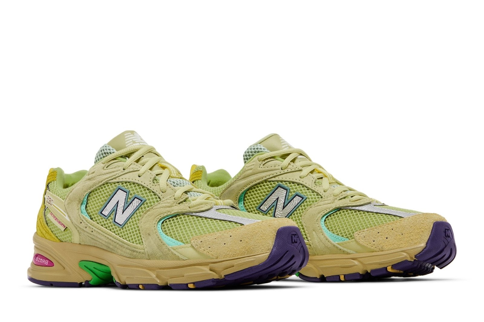 Tênis New Balance 530 x Salehe Bembury Prosperity Be The Prize Verde