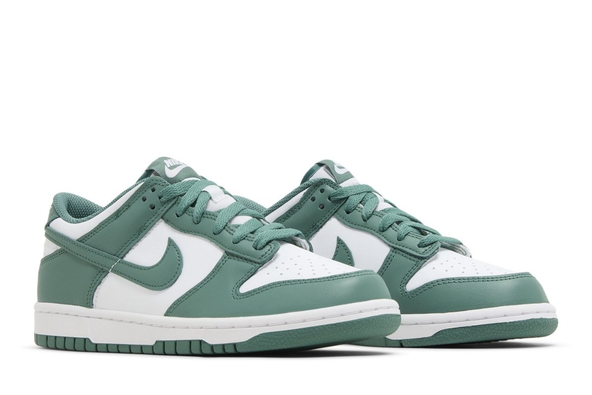 Tênis Nike Dunk Low Bicoastal Verde