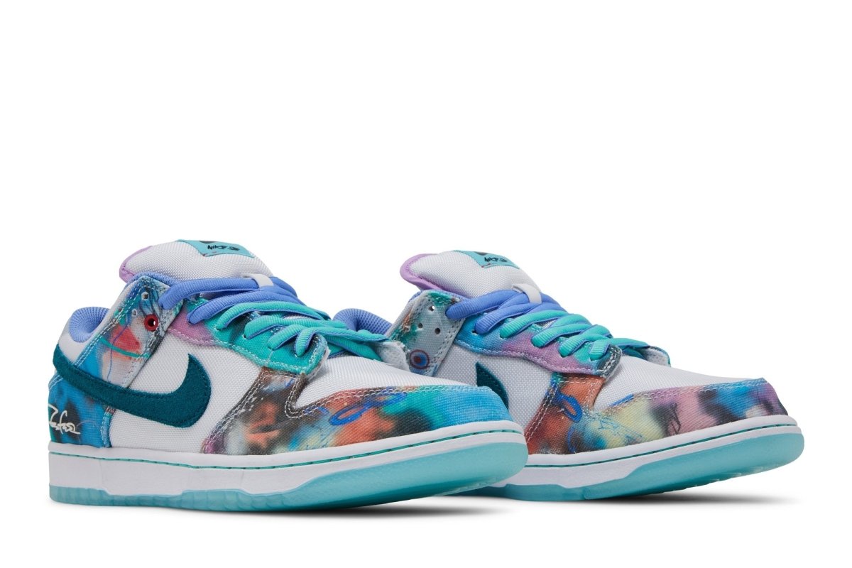 Tênis Nike SB Dunk Low x Futura Skateboard Bleached Aqua Azul