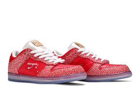 Tênis Nike SB Dunk Low x Stingwater Magic Mushroom Vermelho
