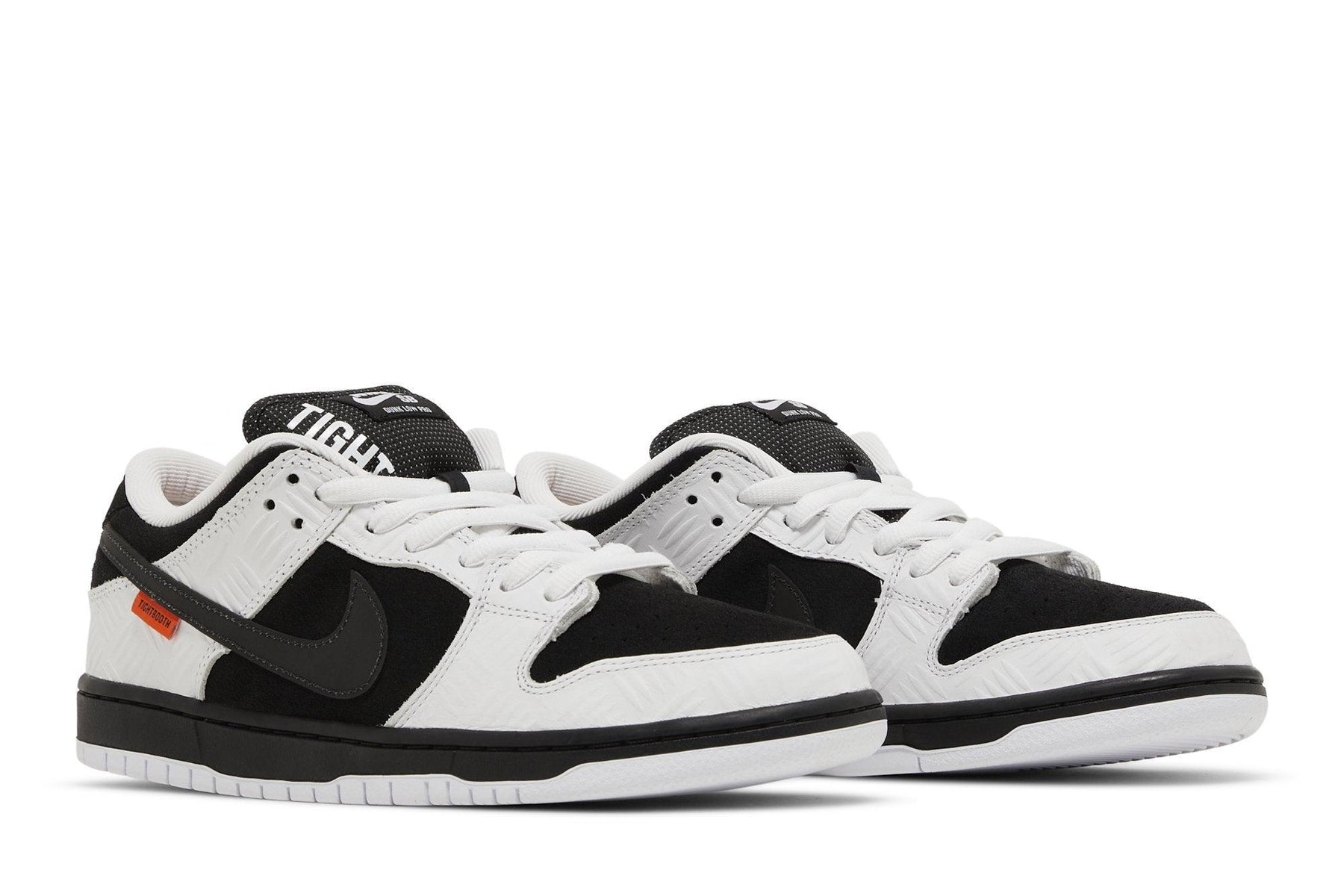 Tênis TIGHTBOOTH x Nike SB Dunk Low Pro Black White Preto